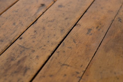 kitchen-sideboard-leg-surface-close-up